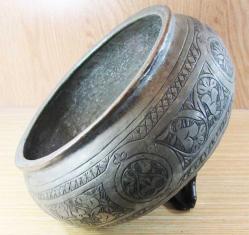 EsKiLeRDen YAZILI İŞLEMELİ BaKıR BADYA.....