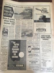 HÜRRİYET GAZETESİ 21 OCAK 1967 YIL :19 SAYI :6728--Rauf Denktaş Türkiye yi itham ediyor ----Belçika da esrar satan 4 Türk işçisi tevkif edildi----Hızlı gelen soğuk hava yavaş yavaş  gidiyor ---Mülkiye müfettişleri ve  savcılık dün Nasır 'ların  ifadesini aldı ---Mahsur kalan  teknisyenlerin  maaşı 300 lira ---Belediye  personelinin avans işi için bir heyet Ankara ya  gidiyor ---Kanada Polisi ,din  adamlarının sakladığı 55 çocuğu arıyor --Takımımız  dün çalıştı --Fenerbahçeli futbolcular halter  çalışmasına başladı ---Göztepe bu sene şampiyon olamazsa  bir daha  olamaz ---İkinci Lig de Toto ya dahil 3 maç bugün oynanıyor ----Minik basketbolcular  için  sınıfta  kalmak  problemi yok ---Basketbol da Galatasaray Fenerbahçe Karşılaşacak ----Leyla Sayar Kanada ya kaçtı ---Yerli Filmde dişi James Bond Modası ---Bir Amerikan Firması Türkiye den  Boyacı Sandığı Almak İstiyor ---10. Doğumda  hasta olan kadın  kızakla  52 kilometre de ki  Bitlis e  naklediliyor ---