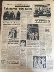 HÜRRİYET GAZETESİ 21 OCAK 1967 YIL :19 SAYI :6728--Rauf Denktaş Türkiye yi itham ediyor ----Belçika da esrar satan 4 Türk işçisi tevkif edildi----Hızlı gelen soğuk hava yavaş yavaş  gidiyor ---Mülkiye müfettişleri ve  savcılık dün Nasır 'ların  ifadesini aldı ---Mahsur kalan  teknisyenlerin  maaşı 300 lira ---Belediye  personelinin avans işi için bir heyet Ankara ya  gidiyor ---Kanada Polisi ,din  adamlarının sakladığı 55 çocuğu arıyor --Takımımız  dün çalıştı --Fenerbahçeli futbolcular halter  çalışmasına başladı ---Göztepe bu sene şampiyon olamazsa  bir daha  olamaz ---İkinci Lig de Toto ya dahil 3 maç bugün oynanıyor ----Minik basketbolcular  için  sınıfta  kalmak  problemi yok ---Basketbol da Galatasaray Fenerbahçe Karşılaşacak ----Leyla Sayar Kanada ya kaçtı ---Yerli Filmde dişi James Bond Modası ---Bir Amerikan Firması Türkiye den  Boyacı Sandığı Almak İstiyor ---10. Doğumda  hasta olan kadın  kızakla  52 kilometre de ki  Bitlis e  naklediliyor ---