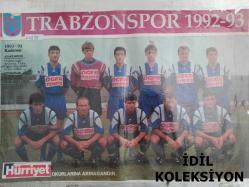 Hürriyet Gazetesi 1992-1993 Trabzonspor Futbol Takımı Kadrosu Posteri - 38x26cm boyutundadır - Gazete tam değildir sadece poster kısmıdır