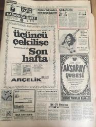 HÜRRİYET GAZETESİ 24 OCAK 1967 YIL :19 SAYI :6731---Kendilerini kuyuya atan 7 kızın 6 sı öldü ---İran ,Pakistan Türk Dışişleri Bakanları Toplandılar --A.Demir Savcılıkta Verdi ---Panzer Çetesi ,Almanya da kötü yola sapan Türk kızlarına  aman vermiyor --Petrol Ofisi Sosyal İşler Müdürü :Ölümle Tehdit Ediyorum Dedi -- Almanya da ki işsiz Türklerin Durumlarına Çare  Aranıyor ---Dışişleri ,Çoruk un Sinir Buhranı Neticesi İntihar Ettiğini Açıkladı ---Bir işçi ,eşinin  yaptığı penisilin iğnesinden öldü ---Yüzene kezzap atılan  gelin dün emniyet tedbiri altında evlendi ---Düğünde aşka gelip silahını çeken baba oğlunu yaraladı ---Bize göre  yılın sporcusu : İsmail Akçay --Maratoncumuza geniş imkanlar sağlanmalıdır ---Toto Kupası Finalleri Perşembe Başlayacak ---Apak : Yusuf ve Şanlı  iyi intiba bıraktı ---Şampiyon Fenerbahçe Olacak ---Moskova da ki  modern resim sergisi kapatıldı ----Kağıt elbiseye talep o kadar fazla ki tek numune  bile kalmadı ---3 Milyon Liralık  Sergi ---
