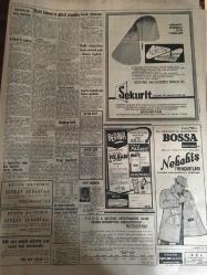 HÜRRİYET GAZETESİ 12 ARALIK 1967 YIL :20 SAYI :7050---U-Thant : Kıbrıs için acele çözüm yolu bulmak lazım ---Zavallı Manfred  in başına bütün belalı işler hep benim yüzümden geldi ---Otomobilin gizli yerlerinden 400 tane kaçak tabanca  çıktı ---Memur işçilerin  vergi  muafiyeti  artıyor ---Şehirlerin kirli havası  bir insan için  günde 200 tane  sigara içmiş  kadar zehirli ---50 Kiloluk mini otomobili ehliyetsizler bile kullanacak --Apartman gösterip çalılık satan şahıs ,3 kişiyi daha dolandırmış ---Göztepe şaşkına döndü --Yeten : Mağlubiyette  hakemin rolü büyük dedi ---Fenerbahçe ve Beşiktaş ,145 er  bin lira aldı ---Galatasaray ümidini çek antrenöre bağlandı ---Fenerbahçe Zonguldak a eksik kadro ile gidiyor --DİBA nın resmi tıpatıp Süreyya ya  benziyor ---Samsun da cinayet işledikten 10 ay sonra Tophane de yakalanan  katil unutmuşum  dedi ---Merhum Sedat Simavi Anıldı ---Radyo Programları --