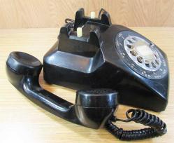 ViNTaGe AMERİKAN ITT ÇeViRMeLi SİYAH BAKALİT TELEFON....