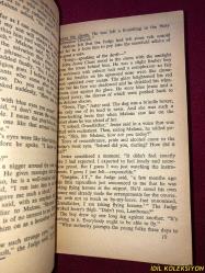 CLOCK WITHOUT HANDS / CARSON McCULLERS / BANTAM BOOKS / İNGİLİZCE KİTAP (KULPLARI OLMAYAN SAAT)