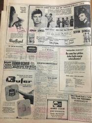 HÜRRİYET GAZETESİ 8 EKİM 1968 YIL :21 SAYI :7346---2 Bulgar ,Türk Polisini Ağır Yaralayıp Kaçtı ---Düğüne giden bir otomobil köprüden uçtu 8 kişi öldü ---Demirel buğday ithal edeceğini açıkladı ----Kıbrıs ta Genel Seçime Gidilmesi İhtimali Belirdi ---Asker Anne aşka geldi --31 İlin Valisi Değişti ,6 Vali Merkeze Alındı ---Otobüs almağa giden şoförler yorgunluktan turşuya döndü ---Silahlı bir kadın ,bir Meksika yolcu uçağını Küba ya  kaçırdı ---Şöhretler Konser Bürosu Yılın Dev Turnesini İftarla Sunar ---Anadolu dan bir Avrupa Takımı Çıkaracağım ----Michels Fenerbahçe ye en az 2 gol atacağız ---Olimpiyat ın akıbeti bugün belli olacak ---Bulgarlarla oynayacak Milli Takım kampa girdi ---Demiryolları üzüm ve incir  sevkinde pazarlığa başladı ---Güzel Alman kızı Kazdağı Avcılar Güzeli seçildi --Trafik Polisine Altın Düdük --Müslüman liderler İsrail e karşı Cihat ilanını istediler ---İrlanda da Katoliklerle Protestanlar Birbirine Girdi ---Eski ve yeni muhtar taraftarları çarpıştı 3 kişi öldü