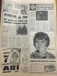 HÜRRİYET GAZETESİ 8 EKİM 1968 YIL :21 SAYI :7346---2 Bulgar ,Türk Polisini Ağır Yaralayıp Kaçtı ---Düğüne giden bir otomobil köprüden uçtu 8 kişi öldü ---Demirel buğday ithal edeceğini açıkladı ----Kıbrıs ta Genel Seçime Gidilmesi İhtimali Belirdi ---Asker Anne aşka geldi --31 İlin Valisi Değişti ,6 Vali Merkeze Alındı ---Otobüs almağa giden şoförler yorgunluktan turşuya döndü ---Silahlı bir kadın ,bir Meksika yolcu uçağını Küba ya  kaçırdı ---Şöhretler Konser Bürosu Yılın Dev Turnesini İftarla Sunar ---Anadolu dan bir Avrupa Takımı Çıkaracağım ----Michels Fenerbahçe ye en az 2 gol atacağız ---Olimpiyat ın akıbeti bugün belli olacak ---Bulgarlarla oynayacak Milli Takım kampa girdi ---Demiryolları üzüm ve incir  sevkinde pazarlığa başladı ---Güzel Alman kızı Kazdağı Avcılar Güzeli seçildi --Trafik Polisine Altın Düdük --Müslüman liderler İsrail e karşı Cihat ilanını istediler ---İrlanda da Katoliklerle Protestanlar Birbirine Girdi ---Eski ve yeni muhtar taraftarları çarpıştı 3 kişi öldü