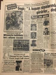 HÜRRİYET GAZETESİ 4 HAZİRAN 1968 YIL :21 SAYI :7220-Coşkun Plak,Genç Osman reklamı-Plak-CHP nin yeni bir kazancı yok -TIP  umduğunu bulamadı -MP oy kaybetti -CKMP ve YTP silindi ---Seçimler AP nin galibiyeti ile sona erdi ---AP:38 CHP :13 MP :1---Milletvekilinin beşini de AP aldı ---Yaralılardan ikisi daha öldü ---15 Yaşındaki kızı ,yanındaki gencin elinden  tecavüz eden polis tutuklandı ---Türkeş :Bağımsızlar arttı Turhan Feyzioğlu üçüncü partiyiz dedi ---Kimler kazandı ? Ankara da Barlas ,Adana da Özlüşen belediye başkanı oldu ---AP :37 CHP :19 GP :3  Bağımsızlar :8 ---Gina Lollobrigida Kızılay ın 100. Yıl Balosu için İstanbul a Gelecek ----Gegiç :3 kupayı rüyalarında görürler dedi ---Milyonerler kulübünde borç milyona dayandı---Göztepe nin yeni Yönetim Kurulu bugün belli olacak ---84 Yıllık İstanbul Erkek Lisesinde 2 Kız Öğrenci İftihar Listesine Geçti ---Kudret suyu akan köyde çocuksuz aile yok --Balkan Rallisinde Tanbay Çifti 17. ---2. Ligde gol krallığı savaşı hızlandı ---