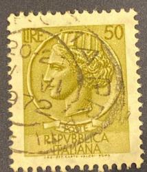 İtalya Pulu - Italy Stamp - Mektup Zarfından Kesilmiş  / Postadan Geçmiş Pul Filateli - 1972 Damgalı - İTALYAN PULU, 50 PARA - YABANCI PULLAR -NOSTALJİK DOĞUM GÜNÜ HEDİYESİ