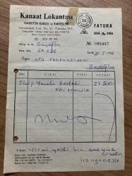 YEMEK FATURASI - 30 MAYIS 1986 - KANAAT LOKANTASI - VAHDETTİN KARGILI VE KARDEŞLERİ - ÜSKÜDAR, İSTANBUL - OSMAN FAHİR SEDEN, O.F.S. PRODÜKSİYON - BEYOĞLU, İSTANBUL - ISLAK İMZALI, KAŞELİ - 14 x 20 cm EBATLI ORİJİNAL FATURA - TÜRK SİNEMA - FİLM TARİHİ