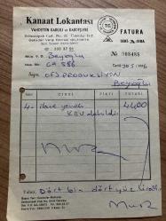 YEMEK FATURASI - 30 MAYIS 1986 - KANAAT LOKANTASI - VAHDETTİN KARGILI VE KARDEŞLERİ - ÜSKÜDAR, İSTANBUL - OSMAN FAHİR SEDEN, O.F.S. PRODÜKSİYON - BEYOĞLU, İSTANBUL - ISLAK İMZALI, KAŞELİ - 14 x 20 cm EBATLI ORİJİNAL FATURA - TÜRK SİNEMA - FİLM TARİHİ