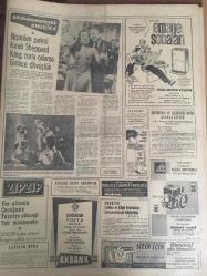 HÜRRİYET GAZETESİ 4 ARALIK 1965 YIL :18 SAYI :6322---Orgnl .Tural :Devlete Karşı Gelenler Affedilemez Dedi ---İzmir Valisi ve Belediye Reisi Grev Gözcülüğü Yapacaklar ---Aciz çocuklar  Devletin  himayesine alınacak ---Menderesin Hostesi Kocasından 800 Lira Nafaka Alacak ---Fakat dün hakimin karşısında kelimei  şahadet  getiremedi ---Kaçakçılık yapan bir Amerikalı yakalandı ---Atlantik Birahanesi Sahibinin Karısı ,Bir Trafik Kazasında Öldü ----Taksitle Fuhuş Müessesesi Kuranları Polis Yakaladı --Vefa -Beykoz İ.Spor -Feriköy ---Fenerbahçe -Galatasaray maçına bir gün kala hazırlıklar bitti ---Ali Sami Yen Stadı Bu Ay Sonunda Açılacak ---Aliki :Benim sırtımdan hepsi milyoner oldu --Leyla Tunca ,bir seks filmi için 40 bin liraya Filiz Akın ın kocası ile anlaştı ---Para ile ehliyet veren trafik komisyonu üyesi yakalandı ---Petro -Kimya nın ilk kısmının  ihalesi yapıldı ---Radyo Programları ---Belediye Heyeti vaitler alarak başkentten  döndü ---Nuri Sesigüzel :En son plaklarını takdim eder --