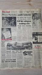 SON SAAT GAZETESİ --  26 EKİM 1966 -- HÜLYA KOÇYİĞİT KARANLIK MELEĞİN DUBLAJINI YAPIYOR -- ÇOLPAN İLHAN , ALLHAISMARLADIK -- TÜRKAN ŞORAY MUKAVELEYE KOYDUĞU ŞARTLARA GÖRE HİÇ ÖPÜŞMÜYOR -- AYHAN IŞIK KUMARBAZIN İNTİKAMINDA YİNE BAŞARILI -- KAHREDEN FİRAR, EMİN BABA , TUNÇ OKAN ,ÖMER KAYAM ,FUAT İMER --TURGAY ŞEREN , DAHA İKİ YIL DHA FUTBOL OYNIYACAĞIM -- ABDULLAH GEGİÇ ALİ İHSANI İDMANA HAZIRLIYOR -- BİROL PEKEL BOKS MİLLİ TAKIMINA GİTTİ ---JULİE ANDREWS WALT DİSNEY ' İN BİR MİLYON DOLARINI REDDETTİ -- ALMANYADA ÇALIŞAN YABANCI KADIN İŞÇİLER ALMAN ERKEKLERİ İLE EVLENMİYOR TARIK BİNAT HAMİYET SÖMÜRÜCÜLERİ -- GREV --- BİNLERCE KÖMÜR İŞÇİSİ İKİ GÜNDÜR OCAKLARA İNMİYOR -- GENÇ KIZLARI FUHUŞA SÜRÜKLEYEN İKİ KADIN SUÇÜSTÜ YAKALANDI --