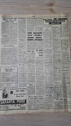 SON SAAT GAZETESİ --  26 EKİM 1966 -- HÜLYA KOÇYİĞİT KARANLIK MELEĞİN DUBLAJINI YAPIYOR -- ÇOLPAN İLHAN , ALLHAISMARLADIK -- TÜRKAN ŞORAY MUKAVELEYE KOYDUĞU ŞARTLARA GÖRE HİÇ ÖPÜŞMÜYOR -- AYHAN IŞIK KUMARBAZIN İNTİKAMINDA YİNE BAŞARILI -- KAHREDEN FİRAR, EMİN BABA , TUNÇ OKAN ,ÖMER KAYAM ,FUAT İMER --TURGAY ŞEREN , DAHA İKİ YIL DHA FUTBOL OYNIYACAĞIM -- ABDULLAH GEGİÇ ALİ İHSANI İDMANA HAZIRLIYOR -- BİROL PEKEL BOKS MİLLİ TAKIMINA GİTTİ ---JULİE ANDREWS WALT DİSNEY ' İN BİR MİLYON DOLARINI REDDETTİ -- ALMANYADA ÇALIŞAN YABANCI KADIN İŞÇİLER ALMAN ERKEKLERİ İLE EVLENMİYOR TARIK BİNAT HAMİYET SÖMÜRÜCÜLERİ -- GREV --- BİNLERCE KÖMÜR İŞÇİSİ İKİ GÜNDÜR OCAKLARA İNMİYOR -- GENÇ KIZLARI FUHUŞA SÜRÜKLEYEN İKİ KADIN SUÇÜSTÜ YAKALANDI --