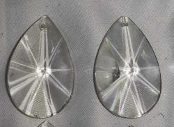 18367-1940 LI YILLAR ŞEFFAF KRİSTAL PİRAMİT AVİZE TAŞI **YÜKSEKLİK 5,2 CM ENİ 3,3 CM **ADET FİYATIDIR**