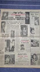 SON SAAT GAZETESİ -- 15 EKİM 1966 -- BİRSEN MENEKŞELİ SİNEMADAKİ YERİNİ BU SEZON BULDU -- SİBEL GÖKSEL , TİYATROYA HIZ VERDİ -- METE MERT DURMADAN ÇALIŞIYOR -- SELMA GÜNERİ  VE YUSUF SEZGİN ÇİFTİ HER GİTTİKLRİ YERDE MUTLULUKLARIYLA DİKKAT ÇEKİYOR -- SAFİYE FİLİZ VE ALİ ŞEN -- VECDİ UYGUN TÜRK SİNEMASI NEREYE GİDİYOR -- EN KOLAY ELEKTİRİK ELDE ETMEK İÇİN TEK ÇARE ATOM -- ULVİ YENAL GALATASARAYDAN İHRAC EDİLMEK İSTENİYOR -- MİLLİ TAKIM MOSKOVADA OTELDEN DİŞARI ÇIKAMIYOR -- TARIK BİNAT , POLİTİKA OYUNLARI -- MENDERESİ ASANLAR BÜYÜK İTHAM ALTINDA -- SÜLEYMAN DEMİREL BASIN TOPLANTISI YAPTI ..