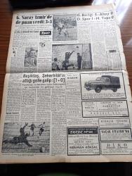 Ulus Gazetesi - 13 Aralık 1959 - Sonsuz Monologlar Yazan Yakup Kadri Karaosmanoğlu Köşe Yazısı - Muhalefette İnönü Yazan Bülent Ecevit Köşe Yazısı - CHP Genel Sekreteri İsmail Rüştü Aksal 1960 Yılında Seçim Muhtemeldir Dedi - Kıbrıs'ta Cumhurbaşkanı Seçimi Yapılıyor - Şeker Hilal Beşiktaş'a Mağlup Oldu - Dışişlerinin Karşılama Ve Ziyafet Masrafları Arttı - Askeri Yargıtay Başkanı Orgeneral Fevzi Mengüç Emekliye Ayrıldı - Milli Savunma Bakanlarından Emekli Korgeneral Ali Rıza Artunkal Vefat Etti - Tamek Konserve - Kumsalda Yazan Nevil Shute Yazı Dizisi - Akşam lisesi Öğrencilerine Neden Paso Verilmiyor - Kırık Plak Filminde Zeki Müren Ve Belgin Doruk Başrolde Ankara Park Ve Sus Sinemasında - Koca Bebeklere Masallar Paldır Küldür Yazan Aziz Nesin Yazı Dizisi - Mevlana 17 Aralık'ta Anılacak - Haseki Hastanesi Baştabibi Doktor Zühtü Kamil Vefat Etti - Emil Galip Sandalcı Köşe Yazısı - Neriman Köksal'ın Yeni Şaheseri Erkek Fatma - Galatasaray Moda Basket Maçını Galatasaray 64 62 Kazandı