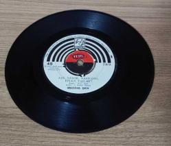 MEDİHA ŞEN-ARTIK BU SOLAN BAHÇEDE