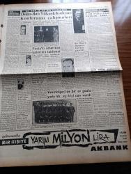 Ulus Gazetesi - 3 Kasım 1959 - Şa Şa Şa Triumvira Yakup Kadri Karaosmanoğlu Köşe Yazısı - Değerli Sanatkar Halide Pişkin Toprağa Verildi - İstanbul Üniversitesi Rektörü Sıddık Sami Onar İlim Siyasetin Emrinde Değildir Dedi - Ankara Ve İstanbul Üniversiteleri Açıldı - İsmet İnönü Ve İsmail Rüştü Aksal Osman Bölükbaşı'nı Ziyaret Etti - Kıbrıs'ta İhtilaf  Konusu Olan Anayasaya İçin Çalışmalara Başlandı - Maden İşçileri Sendikası - Uluslararası Dolandırıcı Bruno Przetak Hakkında 7 Kişi Daha Dün Savcılığa Müracaat Etti - Milli Türk Talebe Birliği Kongresinde Tartışmalar - Nükleer Silah Denemelerinin Durdurulması - Gölbaşında Amerikan Şirketinde Çalışan 550 Türk İşçi Toplu Halde İşten Çıkarıldı - Amerikan Şirketi Tarafından İşten Çıkarılan 550 İşçinin 350'si Sessiz Gösterisini Polis Dağıttı - Kumsalda Çeviren Bilge Karasu Yazı Dizisi - Başlar Ve Ayaklar Yazan Salahattin Hakkı Esatoğlu - Sahne Yazan Metin And - Emil Galip Sandalcı - Fas'taki Amerika'nın Üslerinin Tahliyesi -Rockfeller Tesisi