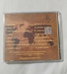 Light in Babylon - life sometimes doesnt give you space - cd