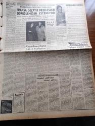 Ulus Gazetesi - 8 Ocak 1957 - Arap Meselesi Yazan Hüseyin Cahit Yalçın Köşe Yazısı - Adalet İşlerimiz Şiddetle Tenkid Edildi - John Foster Dulles'a Göre Amerika'nın Gayesi Nedir - Kızıl Çin Lideri Çu En Lai Rusya'da - Peyklere Rus Tazyiki Arttı - Atina Radyosunun İtham Dolu Yayını - Kore Meselesi Siyasi Komitede Görüşülüyor - Eski Sovyetler Birliği Başvekillerinden Malenkof Tekrar Sahneye Çıkıyor - İmansız Kavga Yazan Arthur Koestler Yazı - Tiyatro Köşesi Yerli Piyes Yazarını Teşvik Yazan A. Cemal Arı - Birleşmiş Milletler Genel Kurulunda Fransa Cezayir Meselesininin Görüşülmesini İstemiyor - Port Said Limanı İşletmeye Açıldı - Sibirya Mahkumları Yazan Slavomir Rawicz Yazı Dizisi - Ölen Kim Öldüren Kim Bulgar Casusu Selmanof'un Maceraları Yazı Dizisi - Almanya Meselesi Ve Dünya Sulhu Yazan Le Monde - İkizler Çizen Harold - Silviya Yüzme Havuzunda Çizgi Roman - Baykara Hazreti Süleyman'ın Taşı Çizgi Roman - Fenerbahçe Dün Ankara'dan Geçti - Vefanın Antrenörü Galip Haktanır İstifa Etti