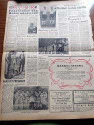 Ulus Gazetesi - 8 Ocak 1957 - Arap Meselesi Yazan Hüseyin Cahit Yalçın Köşe Yazısı - Adalet İşlerimiz Şiddetle Tenkid Edildi - John Foster Dulles'a Göre Amerika'nın Gayesi Nedir - Kızıl Çin Lideri Çu En Lai Rusya'da - Peyklere Rus Tazyiki Arttı - Atina Radyosunun İtham Dolu Yayını - Kore Meselesi Siyasi Komitede Görüşülüyor - Eski Sovyetler Birliği Başvekillerinden Malenkof Tekrar Sahneye Çıkıyor - İmansız Kavga Yazan Arthur Koestler Yazı - Tiyatro Köşesi Yerli Piyes Yazarını Teşvik Yazan A. Cemal Arı - Birleşmiş Milletler Genel Kurulunda Fransa Cezayir Meselesininin Görüşülmesini İstemiyor - Port Said Limanı İşletmeye Açıldı - Sibirya Mahkumları Yazan Slavomir Rawicz Yazı Dizisi - Ölen Kim Öldüren Kim Bulgar Casusu Selmanof'un Maceraları Yazı Dizisi - Almanya Meselesi Ve Dünya Sulhu Yazan Le Monde - İkizler Çizen Harold - Silviya Yüzme Havuzunda Çizgi Roman - Baykara Hazreti Süleyman'ın Taşı Çizgi Roman - Fenerbahçe Dün Ankara'dan Geçti - Vefanın Antrenörü Galip Haktanır İstifa Etti