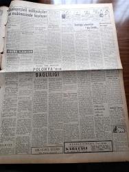 Ulus Gazetesi - 5 Ocak 1957 - Amerika Ve Avrupa Yazan Hüseyin Cahit Yalçın Köşe Yazısı - İsmet İnönü İstanbul'a Gitti - Sürgün Piskopos Makarios Görüşme Teklifini Reddetti - 20. Yüzyılın Yüzkarası Mezalim Budapeşteli Milliyetçiler Et Makinesinde Kıyılıyor - Demokrat Parti'ye Dur Demenin Sırası Gelmiştir - Ses Sanatkarı Ayla Doğanay Münir Nurettin Selçuk Davası - Profesör Paul Bonatz Öldü - Rusya Doğu Almanya Müzakereleri Çok Gizli - İmansız Kavga Yazan Arthur Koestler Yazı Dizisi - Haftanın Filmleri Deniz Ejderi Tenkidi Yazan Adnan Ufuk - Tiyatro Epiki Üzerine Yazan Profesör H. Nimetullah Öztürk - Ortadoğu Çıkmazı Yazan Bülent Ecevit - Sibirya Mahkumları Yazan Slavomir Rawicz Yazı Dizisi - Ölen Kim Öldüren Kim Bulgar Casusu Selmanof'un Maceraları Yazı Dizisi - İkizler Çizen Harold - Silviya Yüzme Havuzunda Çizgi Roman - Baykara Hazreti Süleyman'ın Taşı Çizgi Roman - Güreş Federasyonuna Kim Tayin Edilecek - Adalet Takımı İlk Maçını Gençlerbirliği İle Yapıyor - Atatürk Ve Gazi Liseleri