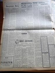 Ulus Gazetesi - 23 Ocak 1957 - Cumhuriyet Halk Partisi Şeker Konusunda Gensoru Verildi - Kıbrıs'ta Bir Türk Polisinin Öldürülmesi Üzerine Çıkan Hadiseler - Macmillan Lider Seçildi - İstanbul Ticaret Odasında Milli Korunma Kanunu da Tenkidler en Uğradı - Ender Rastlanan Meteorolojik Bir Olay Gökte Kıpkırmızı Bir Bulut Görüldü - Eğitim Bütçesinde Kavga Derecesinde Tartışmalar - Prenses Grace Kelly'nin Bebeğine Bakmak İçin Gelen Margaret Stahl - Konfüçyüs Ve Devlet Adamlığı Yazan Suphi Uzunca - Bir Zamanlar Rus Casusu İdim Anlatan Jean Sprecher Yazı Dizisi - İsrail Sina'yı Boşaltıyor - Sibirya Mahkumları Yazan Slavomir Rawicz Yazı Dizisi - Ölen Kim Öldüren Kim Bulgar Casusu Selmanof'un Maceraları Yazı Dizisi - Benelux Kumarhanesi - Galatasaray Fenerbahçe Basket Mücadelesi - Puşkaş Macaristana Dönecekmiş - Fenerbahçe Bugün İkinci Devreye Başlıyor - Galatasaray Ankaralılara Teşekkür Ediyor - Fay Temizleme Tozu - İstanbul Maçlarında Ankaralı Hakemler