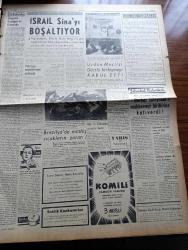 Ulus Gazetesi - 23 Ocak 1957 - Cumhuriyet Halk Partisi Şeker Konusunda Gensoru Verildi - Kıbrıs'ta Bir Türk Polisinin Öldürülmesi Üzerine Çıkan Hadiseler - Macmillan Lider Seçildi - İstanbul Ticaret Odasında Milli Korunma Kanunu da Tenkidler en Uğradı - Ender Rastlanan Meteorolojik Bir Olay Gökte Kıpkırmızı Bir Bulut Görüldü - Eğitim Bütçesinde Kavga Derecesinde Tartışmalar - Prenses Grace Kelly'nin Bebeğine Bakmak İçin Gelen Margaret Stahl - Konfüçyüs Ve Devlet Adamlığı Yazan Suphi Uzunca - Bir Zamanlar Rus Casusu İdim Anlatan Jean Sprecher Yazı Dizisi - İsrail Sina'yı Boşaltıyor - Sibirya Mahkumları Yazan Slavomir Rawicz Yazı Dizisi - Ölen Kim Öldüren Kim Bulgar Casusu Selmanof'un Maceraları Yazı Dizisi - Benelux Kumarhanesi - Galatasaray Fenerbahçe Basket Mücadelesi - Puşkaş Macaristana Dönecekmiş - Fenerbahçe Bugün İkinci Devreye Başlıyor - Galatasaray Ankaralılara Teşekkür Ediyor - Fay Temizleme Tozu - İstanbul Maçlarında Ankaralı Hakemler