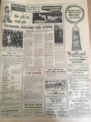 HÜRRİYET GAZETESİ 24 KASIM 1965 YIL :18 SAYI :6312---Bir şebeke yurt dışına tarihi eser  kaçırıyor ---Amerikalı  prodüktör İstanbul da renkli bir film  çevirecek ---3 Çocuk babası Yusuf un bazı sınıf arkadaşları doçent oldu ----Gecekondu olayı  için  müfettişler  tahkikata  geçti ---Cassius Clay ,maçı  kasden uzatmakla itham ediliyor ---Türkeş Dün gençliğe Ege adalarını Batı Trakya  yı ve Selanik i  hedef gösterdi ---30 Kadının ırzına geçen sahte bir tarikat  mensubu yakayı ele verdi ---Sevgilileri  için  badem şekeri ve çikolata çalan  4 genci polis  yakaladı ---Fransız  okullarında yabancı  öğretmen  sıkıntısı başladı ---Londra da bir genç kızı evinin önünde öldürdüler ---Zeki Müren :En son plaklarını takdim eder ---Fenerbahçe ,Ali İhsan ı Altay a karşı oynatıyor ---Dün Viyana ya  geçen Milli Takımımız bugün dönüyor ---Clay dediğini yaptı :Patterson 12 raundda  teknik  nakavtla mağlup ---Halk  ,kazma küreğe sarılıp banka soygununa mani oldu ---