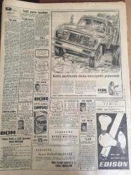 HÜRRİYET GAZETESİ 24 KASIM 1965 YIL :18 SAYI :6312---Bir şebeke yurt dışına tarihi eser  kaçırıyor ---Amerikalı  prodüktör İstanbul da renkli bir film  çevirecek ---3 Çocuk babası Yusuf un bazı sınıf arkadaşları doçent oldu ----Gecekondu olayı  için  müfettişler  tahkikata  geçti ---Cassius Clay ,maçı  kasden uzatmakla itham ediliyor ---Türkeş Dün gençliğe Ege adalarını Batı Trakya  yı ve Selanik i  hedef gösterdi ---30 Kadının ırzına geçen sahte bir tarikat  mensubu yakayı ele verdi ---Sevgilileri  için  badem şekeri ve çikolata çalan  4 genci polis  yakaladı ---Fransız  okullarında yabancı  öğretmen  sıkıntısı başladı ---Londra da bir genç kızı evinin önünde öldürdüler ---Zeki Müren :En son plaklarını takdim eder ---Fenerbahçe ,Ali İhsan ı Altay a karşı oynatıyor ---Dün Viyana ya  geçen Milli Takımımız bugün dönüyor ---Clay dediğini yaptı :Patterson 12 raundda  teknik  nakavtla mağlup ---Halk  ,kazma küreğe sarılıp banka soygununa mani oldu ---
