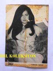 Türkan Şoray'ın Siyah & Beyaz Kartpostalı - 1960'lı Yıllardan -15 x 10 cm Ebadında