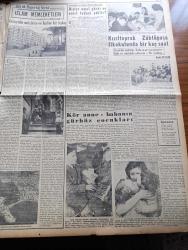 Yeni İstanbul Gazetesi - 25  Nisan 1953 - Paris Toplantısı Yazan Mustafa Nermi Köşe Yazısı - Kore'de 4 Türk Esiri Daha Dün İade Edildi -  Askeri Tıp Akademisi Kadrosundaki Tasfiye - Roosevelt'in Eşine Dair Bir İddia - Antidemokratik Kanunlara Dair Hazırlanan Gizli Rapor - İsmet İnönü'den 37.500 Lira İsteniyor - Küçük İnsanlar Yazan Faik Baysal Yazı Dizisi - Marmara Lokalinde Münazara Polis Filmleri Çocuklara Zararlı - 2700 Yavrukurdun Katılacağı Gösteri - Gülhane Tıp Akademisine Dair Seyfi Kurtbek'in İlhamları - Kore'den Gelen Esir Mektupları - Binbir Gece Masalları Şekerpare Çeviren Reşat Nuri Güntekin Yazı Dizisi - Memleket Ve Dünya Borsa Ve Piyasaları - Ereğli Limanı İnşaatı İlerliyor - Büyük Röportaj Serisi İslam Memleketleri Yazan Fikret Adil Yazı Dizisi - Kızıltoprak Zühtüpaşa İlkokulunda Bir Kaç Saat - Necipbey Briyantini - Robbi Krem - Arı Bisküvileri - Alman Malı Wulfel Santrifüj Pompaları -  Büyük Bir Altın Ve Vergi Kaçakçılığı - Andre Gide Meşhur Romancı Colette'ye Mektup