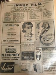 HÜRRİYET GAZETESİ  12 ARALIK 1966 YIL :19 SAYI :6690---KISMET Fiji de şiddetli bir  tayfuna yakalandı ---Eşkiya HAKİMO  okulu boşalttırıp 3 gün 3 gece düğün yaptı ---Bu yıl büyük tayfunlar olacak  --- Gazetemizin kurucusu Sedat Simavi yi andık--- Bina vergisine büyük ölçüde  zam yapılacak ---Müesseselerin sıhhi yönden kontrolleri yetersiz görüldü ----Suni bacak  takıldıktan 24 saat sonra yürüdü ---İnanç Film : Hamdi  Karahafız -Orhan Doğuştan ---Yerli Filmler ---Fenerbahçe berabere  kaldı : 2-2 ---Galatasaray ı Tarık kurtardı : 2-1---Demirspor :0 Eskişehir :0 ---Feriköy ,Ank.Gücü ile golsüz berabere kaldı ---Trakya da 2 benzin istasyonunu soyanlar Adana  da yakalandı---Yuvayı dişi kuş yapar ---Nihayet Elizabeth Taylor la Marlon Brando Bir Araya Geldiler ---