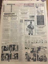 HÜRRİYET GAZETESİ 7 ARALIK 1966 YIL :19 SAYI :6885---İstanbul un elektrik derdi tartışılırken  cereyan sık sık kesildi ---Eşkiyalar meselesi senato ve meclisi harekete  geçirdi ---Şadiye  Kocam onu görünce deliye döndü diyor ---50 Bin liralık mücevher çalıp 2 yıl sonra tutuldu ---Kayınpeder -damat ayrı çetelerde  reislik yapıyor ---Üç çöp fabrikasının ihale  işi nihayet gerçekleşiyor ---Zeki Müren :Bu akşam İstanbul  radyosunda  ---Sahte ehliyet veren Paris trafik müdürü on milyon lira rüşvet  almış --Beşiktaş -Fenerbahçe --Galatasaray spor sitesi kuruyor ---Gençler ,Romanya yı güç mağlup etti :1-0---Basketçiler  şerefine verilen kokteyl fiyasko ile  kapandı ----Şampiyon Çek Takımı dün yine antrenman yaptı ---Sarıyerliler ateş püskürüyor ---Kısmet Pasifik te kasırgaların dinmesini bekliyor ---Türk denizcisi dünya turunda --3 Kişinin katili eşkiya yakalandı ---Toto da 10 bilenler 27.5 lira alacak ---Kısmet Pasifikte Fırtınaların Dinmesini Bekliyor ---