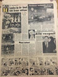 HÜRRİYET GAZETESİ 6 ARALIK 1966 YIL :19 SAYI :6684---Sultanahmet Cezaevinde 3Gangster Hücreden Kaçtı --Memurlar için ayrılan 470 milyon lira avans olarak verilecek ---Kızlara laf atan imam da bir de tabanca bulundu ---Üç çocuk ile anneleri kanlar için yerde cansız  yatıyorlardı ---Gayri meşru kocasını  kalbinden bıçakladı ---Tatvan da  eşkiyalar 2 kişiyi yaralayıp kaçtı ---Boru hattında  200 işçi bugün  greve başlıyor ---Nebati yağ işçilerinin grevine hükümet el koydu ---Belediye meclisi otobüslere  yapılacak zam için toplanıyor ---Gülek yoksul 10 üniversite tabelası  okutulacak ---Gençler ,Mersin de Romanya ile oynuyor ---Beşiktaş -Fenerbahçe  maçının hazırlığı  başladı ---İtalyanlar ringten kaçmayı  tercih etti ---Baskette ikinci olabildik ---Büyük bir zevkle dinlediğiniz: Ali Uğurlu  ---Londra da bir hindi 500 liraya satılıyor ---Kayıp tüccarın  denizden  cesedi çıktı ---Zeki Müren in Dertlere Derman Kampanyası --