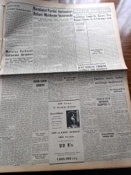 Yeni İstanbul Gazetesi - 15 Ekim 1953 - İdareciliğimiz Yazan Habib Edib Törehan Köşe Yazısı - Trieste'de Yugoslavya Aleyhinde Gösteriler - Komünist Partisi Kurucuları Askeri Mahkeme Huzurunda - Komünist Partisi Reisi Şefik Hüsnü Deymer - Yüzbaşı Abdulkadir Demirkan - Fuat Reşat Baraner - Sendikalist Halil Yalçınkaya - Kara Günler Milli Mücadele Hatıraları Yazan İbrahim Şevki Feyzioğlu Yazı Dizisi - Din Politikacılığının Asıl Tehlikeleri Yazan Mustafa Nermi Köşe Yazısı - Temel Bozuk Şarapları Toplanmaya Karar Verdi - Amerikan Halkına Hediye Edilecek 50.000 Paket Sigara - Ahmet Emin Yalman'a Malatya'da Yapılan Suikast Hadisesinin Duruşması - Hüseyin Üzmez - Fenerbahçe Londra'da Queen's Park Rangers Takımı İle 2 2 Berabere Kaldı - Türk Halk Masalları Şah İsmail Yazan Rezzan Güney Yazı Dizisi - Televizyon Hergün Hayret Verici Terakki Kaydediyor - Leningrad Operasının İki Meşhur Dansörü Nora Ve İstvan Hürriyetine Seçtiler - Moda Konuları - Woomera Atom Çölünün Esrarı Yazı Dizisi