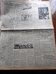 Yeni İstanbul Gazetesi - 15 Ekim 1953 - İdareciliğimiz Yazan Habib Edib Törehan Köşe Yazısı - Trieste'de Yugoslavya Aleyhinde Gösteriler - Komünist Partisi Kurucuları Askeri Mahkeme Huzurunda - Komünist Partisi Reisi Şefik Hüsnü Deymer - Yüzbaşı Abdulkadir Demirkan - Fuat Reşat Baraner - Sendikalist Halil Yalçınkaya - Kara Günler Milli Mücadele Hatıraları Yazan İbrahim Şevki Feyzioğlu Yazı Dizisi - Din Politikacılığının Asıl Tehlikeleri Yazan Mustafa Nermi Köşe Yazısı - Temel Bozuk Şarapları Toplanmaya Karar Verdi - Amerikan Halkına Hediye Edilecek 50.000 Paket Sigara - Ahmet Emin Yalman'a Malatya'da Yapılan Suikast Hadisesinin Duruşması - Hüseyin Üzmez - Fenerbahçe Londra'da Queen's Park Rangers Takımı İle 2 2 Berabere Kaldı - Türk Halk Masalları Şah İsmail Yazan Rezzan Güney Yazı Dizisi - Televizyon Hergün Hayret Verici Terakki Kaydediyor - Leningrad Operasının İki Meşhur Dansörü Nora Ve İstvan Hürriyetine Seçtiler - Moda Konuları - Woomera Atom Çölünün Esrarı Yazı Dizisi