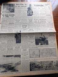Yeni İstanbul Gazetesi - 13 Kasım 1958 - İnanmayınız Yazan Habib Edib Törehan Köşe Yazısı - Demokrat Parti Meclis Grubunda Bugünkü Seçimler - Yunanistan EOKA'ya NATO Silahları Veriyor - Makarios'un Peyklere Uğruyor - Türk Jet Uçakları Suriye Sınırını İhlal Etmiş - Amerika'nın Bağdat Paktı Devletleriyle Askeri İşbirliği - Ürdünlüler Suriye'ye Yürüyormuş - 30 Yıl Önce Yazar Gündüz Aka İle Yapılan Mülakat - Washington Rusya'yı Şiddetle İtham Etti - 14. Louis'in Aşkları Yazan Louis Bertrand Yazı Dizisi - Belediye Zeytinyağı Satışına Başladı -  Kerküklü Türkler Çok Zor Durumda - Ankara Hilton İçin Bir Soru Önergesi - İtalya'ya 500 Tonluk Tütün Satıldı - Ak'la Kara 3000 Yılında Karikatür - Hayalet İtfaiyeci Çizgi Roman - Soprano Maria Callas Bu Sefer De Metropolitan Operası İle Bozuştu - Toprak Ofisi Gıda Stoku Yapacak - Polis Romanı Madamın Pansiyonu Yazan İsmet Yenisey Yazı Dizisi - Ankara İstanbul Teknik Üniversite Radyosu Programı - Beşiktaş Real Madrid Maçı Bu Gece Barnabeu Stadında