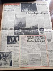 Yeni İstanbul Gazetesi - 13 Kasım 1958 - İnanmayınız Yazan Habib Edib Törehan Köşe Yazısı - Demokrat Parti Meclis Grubunda Bugünkü Seçimler - Yunanistan EOKA'ya NATO Silahları Veriyor - Makarios'un Peyklere Uğruyor - Türk Jet Uçakları Suriye Sınırını İhlal Etmiş - Amerika'nın Bağdat Paktı Devletleriyle Askeri İşbirliği - Ürdünlüler Suriye'ye Yürüyormuş - 30 Yıl Önce Yazar Gündüz Aka İle Yapılan Mülakat - Washington Rusya'yı Şiddetle İtham Etti - 14. Louis'in Aşkları Yazan Louis Bertrand Yazı Dizisi - Belediye Zeytinyağı Satışına Başladı -  Kerküklü Türkler Çok Zor Durumda - Ankara Hilton İçin Bir Soru Önergesi - İtalya'ya 500 Tonluk Tütün Satıldı - Ak'la Kara 3000 Yılında Karikatür - Hayalet İtfaiyeci Çizgi Roman - Soprano Maria Callas Bu Sefer De Metropolitan Operası İle Bozuştu - Toprak Ofisi Gıda Stoku Yapacak - Polis Romanı Madamın Pansiyonu Yazan İsmet Yenisey Yazı Dizisi - Ankara İstanbul Teknik Üniversite Radyosu Programı - Beşiktaş Real Madrid Maçı Bu Gece Barnabeu Stadında