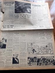 Yeni İstanbul Gazetesi - 23 Ekim 1958 - Partililerimiz Yazan Habib Edib Törehan Köşe Yazısı - Subay Ve Memur Maaşlarına Zam - Adnan Menderes Basına Söven Bir Hatibi Kürsüden İndirtti - CHP Hürriyet Partisi Arasındaki Müzakereler - CHP Radyo Yayınlarını Tele Alacak - Roma Civarında Bir Yolcu Uçağı Jet Uçağı İle Çarpıştı 30 Ölü Var - İç Ve Dış Lastikler Hakkında Karar - 14. Louis'in Aşkları Yazan Louis Bertrand Yazı Dizisi - İran Petrolü Ve Türkiye Yazan Doktor Fazlı Ayverdi - Macar İhtilalinin Yıldönümü - Amerika'nın İlk Büyük Phop Jet Yolcu Uçağı Lockheed Electra Dün Yeşilköy Havaalanına Geldi - Refik Halid Karay Köşe Yazısı - Kruşçev Rus Arap Dostluğunu İzah Etti - Maarif Vekili Celal Yardımcı 25 Ekim'de New York'ta Olacak - Ak'la Kara 3000 Yılında Karikatür - Elmasların Esrarı Çizgi Roman - 12. Papa'nın Şahsi Hatıra Defteri Çalınmış - Tanınmış Fransız Romancı François Sagan Mahkum Oldu - Hikaye Dolores Çeviren Selma Tunalı - Gıda Maddelerinde Karaborsa Önlenecek - Polis Romanı