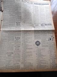 Yeni İstanbul Gazetesi - 23 Ekim 1958 - Partililerimiz Yazan Habib Edib Törehan Köşe Yazısı - Subay Ve Memur Maaşlarına Zam - Adnan Menderes Basına Söven Bir Hatibi Kürsüden İndirtti - CHP Hürriyet Partisi Arasındaki Müzakereler - CHP Radyo Yayınlarını Tele Alacak - Roma Civarında Bir Yolcu Uçağı Jet Uçağı İle Çarpıştı 30 Ölü Var - İç Ve Dış Lastikler Hakkında Karar - 14. Louis'in Aşkları Yazan Louis Bertrand Yazı Dizisi - İran Petrolü Ve Türkiye Yazan Doktor Fazlı Ayverdi - Macar İhtilalinin Yıldönümü - Amerika'nın İlk Büyük Phop Jet Yolcu Uçağı Lockheed Electra Dün Yeşilköy Havaalanına Geldi - Refik Halid Karay Köşe Yazısı - Kruşçev Rus Arap Dostluğunu İzah Etti - Maarif Vekili Celal Yardımcı 25 Ekim'de New York'ta Olacak - Ak'la Kara 3000 Yılında Karikatür - Elmasların Esrarı Çizgi Roman - 12. Papa'nın Şahsi Hatıra Defteri Çalınmış - Tanınmış Fransız Romancı François Sagan Mahkum Oldu - Hikaye Dolores Çeviren Selma Tunalı - Gıda Maddelerinde Karaborsa Önlenecek - Polis Romanı