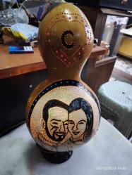 EL BOYAMA EL İŞİ GECE LAMBALI BARIŞ VE CEREN YAZILI SU KABAĞI ABAJUR 23X47 CM