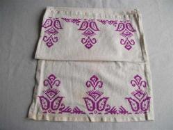 ETAMİN ÜZERİNE KANAVİÇE İŞLEMELİ - BUZDOLABI ÜSTÜ ÖRTÜSÜ