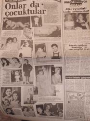 Haftanın Sesi Haftalık Magazin ve Siyasi Aktüalite Gazetesi - 22 Ağustos 1986 - Sayı:34 - Hülya Avşar'ın kaderi yine tecavüz - Aytaç Arman - Yüksel Uzel'e kısmet - Lunapark'ın incisi - Gülistan Okan'ın kapatan sevgilisi Tugay Tekin - Gökben - Coca Cola Reklamı - Tarık Akan vergi mi kaçırıyor? - Ali Moroğlu - Ali Moroğlu - Halis Şenol - Konyalıları dehşete düşüren haberi - Küçük Emrah tren altında can verdi - Gül Gürtük - Saçlarınız boyanmalı... Ama nasıl? - Onlarda çocuktular - Leyla Sayar - Göksel Arsoy - Bülent Ersoy - Türkan Şoray - Nazan Şoray - Zeki Müren - Ajda Pekkan - Fatma Girik - Hülya Koçyiğit - Aliki Vuyuklaki kimle evlenecekti? - Biz Siz Onlar - İdris Pehlivan - Fehmi Behlil - Nermin Sinha - Eva Maçaro - Gülsen Erad - Hayati Gelişen - Muzaffer Tema'nın itirafları - ''Semra Sar''ı hala seviyorum...''' - Serdar Candar - Ayşe Candar - Serdar Candar - Akın Uğurlu - Deniz Akbulut - Oya Aydoğan - Müjde Ar - Neşe Aksoy - Mesut Mercan - Tam Takım Gazete