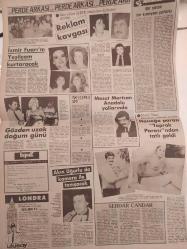 Haftanın Sesi Haftalık Magazin ve Siyasi Aktüalite Gazetesi - 22 Ağustos 1986 - Sayı:34 - Hülya Avşar'ın kaderi yine tecavüz - Aytaç Arman - Yüksel Uzel'e kısmet - Lunapark'ın incisi - Gülistan Okan'ın kapatan sevgilisi Tugay Tekin - Gökben - Coca Cola Reklamı - Tarık Akan vergi mi kaçırıyor? - Ali Moroğlu - Ali Moroğlu - Halis Şenol - Konyalıları dehşete düşüren haberi - Küçük Emrah tren altında can verdi - Gül Gürtük - Saçlarınız boyanmalı... Ama nasıl? - Onlarda çocuktular - Leyla Sayar - Göksel Arsoy - Bülent Ersoy - Türkan Şoray - Nazan Şoray - Zeki Müren - Ajda Pekkan - Fatma Girik - Hülya Koçyiğit - Aliki Vuyuklaki kimle evlenecekti? - Biz Siz Onlar - İdris Pehlivan - Fehmi Behlil - Nermin Sinha - Eva Maçaro - Gülsen Erad - Hayati Gelişen - Muzaffer Tema'nın itirafları - ''Semra Sar''ı hala seviyorum...''' - Serdar Candar - Ayşe Candar - Serdar Candar - Akın Uğurlu - Deniz Akbulut - Oya Aydoğan - Müjde Ar - Neşe Aksoy - Mesut Mercan - Tam Takım Gazete