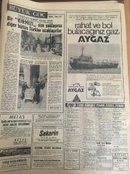 HÜRRİYET GAZETESİ 27 MART 1968 YIL :20 SAYI :7151--Amerika Vietnam da harbi kaybederse Güney Asya tehlikeye girer ---Elizabeth : Paraları babam drahoma için gönderdi dedi --Fiat ve Volvo ya izin veriliyor ---Bulgarlar ortak turistik tesisler kurup işleteceğiz ---Almanya da en iyi dereceyi Türk çırakları aldı ---Konya da 194 adet sahte 500 lük ele geçirildi ---Dünya da bir yıl içinde 100 bin kişi trafik kazasında ölüyor ---Fenerbahçe ,D.Sporla oynuyor --Trabzon da oynayacak Türkiye -Irak  ordu maçı yarına tehir  edildi ---Bursalılar Yılmaz  ı istenmeyen adam olarak ilan etti ---Dolmabahçe Stadı 80 bin kişi alacak şekilde büyütülecek ---Cinsel Bunalım Toplumu Tehdit Ediyor ---Rakıyı fazla kaçıran Amerikalı makinist gemiye yetişemedi ---125 bin ilkokul öğretmeni bedava ilaç alabilecek ----Üç yılda 3,5 metre yükselen Burdur Gölü etrafı  tehdit ediliyor ---Aybar :Gelecek Seçimler dürüst  olmayacak diyor ----Genç kıza laf atan çapkın kadınlardan meydan dayağı yedi ---