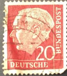 Almanya Pulu - Germany Stamp -  Mektup Zarfından Kesilmiş  / Postadan Geçmiş Pul Filateli - Şubat 1957 Damgalı - ALMAN PULU, 20 PARA - YABANCI PULLAR -NOSTALJİK DOĞUM GÜNÜ HEDİYESİ