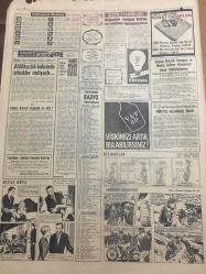 HÜRRİYET GAZETESİ 26 KASIM 1966 YIL :19 SAYI :6674--Bir Alman Komiseri Dün Münih te 3 Türkü Vurdu ---107 Gün süren yolculuğun tadını çıkarmak için herkes bir sevgili buluyor ---İnönü ,Bayan Demirel e mandalina ikram ederken  kabuklarını bile soydu ---Grevciler Akdeniz Fabrikası sahibinin arabasını taşa tuttu ---Düzce cinayeti ile ilgili bir şahıs  nezarete  alındı ---MP Mebusları Meclisi Terk Etti ---Dolmuşlar rasgele indirme ve bindirme yapamayacak ---Kuzey İtalya da selden yeniden can kaybı oldu ---Gegiç :Altay ı yenmemiz normal dedi --Özcan a Almanlar Talip Oldu ---Galatasaray Ankaragücü ile oynuyor ---Hacettepeli Onursal ın alçıya alınan ayağını arkadaşları  imzalıyor ---I Corvi Gözde Gruplar Arasına Girdi ---Artık pazarları evimizde olacağız --Elimiz  böğrümüzde evde koca bekliyoruz ---Nuran Aksoy çok dertli --Günde bin kişi intihar ediyor ---Kızına tecavüz etmek isteyen genci öldürdü ---Teknikerler için karar pazartesiye  veriliyor --