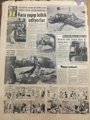 HÜRRİYET GAZETESİ 2 ARALIK 1966 YIL :19 SAYI :6680---Memurlara zam için bütçede 470 milyon lira ayrıldı ---PİPE-LİNE Hisse Senetlerinin Satışı Mahzurlu Değil ---Nazif le Raif Asker Urbasını Giyemeden Vuruldu ---Amerika nın 1968 Bütçesi 1 Trilyon 400 Milyar Lira ---Türk -İş Almanya da işten çıkarılanlar için   tedbir istendi ---Kızıl Çin Heyeti Pamuklu ,Üzüm ve İncir Almak İstiyor ---Polisler  meslektaşlarının katilini ararken şoför soyan azılı sabıkayı yakaladılar ---İlkokullarda da teftişler grup halinde yapılacak ---Saat farkı Vietnam da barış  engel olmuş ---D.Bahçe ye sarf edilen paralara yazık olmuş ---Galatasaray :1 Fenerbahçe :0 ---İtalyan Boks Milli Takımı Bugün Ankara ya Geliyor ---Ali Sami Yen Kapatıldı ---Kayseri de yapılan 2000 kişilik spor  salonu hizmete girdi --Orhan Şeref Apak ,9 ay içinde 9 defa  seyahate gitti ---Eskişehirsporlular İzmir de ki maç için tedbir istediler --Kaza yapıp tetkik ediyorlar --