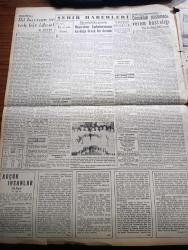Yeni İstanbul Gazetesi - 23 Nisan 1953 - Çocuk Yazan Habib Edib Törehan Köşe Yazısı - NATO Bakanlar Konseyi Bugün Paris'te Toplanıyor - Komünistler 1170 Esiri Öldürmüşler - 23 Nisan 1920'nin 33. Yıldönümünü Kutluyoruz - Kore'ye Gidecek Genç Yedek Subaylar - Kadınlar Kongresinde Dün Çıkan Kavgalar - Karikatür - Küçük İnsanlar Yazan Faik Baysal Yazı Dizisi - İki Bayram Ve Tek Bir İdeal Yazan Mustafa Nermi Köşe Yazısı - Yavrukurt Gösterileri - Kütahya'da Bir Eroin Fabrikası Basıldı - Ankara'da Gençlerbirliği Ankaragücü Ve Demirspor'un Anlaşması - Resmi Filigranlı Kağıt Kullanan Demokrat Parti Organı - Belediye Reisini Halkın Seçmesi İsteniyor - 150 Meşhur İmza Taşıyan Bir Mektup - Binbir Gece Masalları Şekerpare Çeviren Reşad Nuri Darago Yazı Dizisi - Üç Yeni Banka Kuruluyor - Ankara İstanbul Radyosu Programı - Büyük Röportaj Serisi İslam Memleketleri Yazan Fikret Adil Yazı Dizisi - Romatizma Ağrıları Yılan Zehiri İle de Tedavi Edilebiliyor - Arı Unları - Piyale Naylon çorap - Gripin